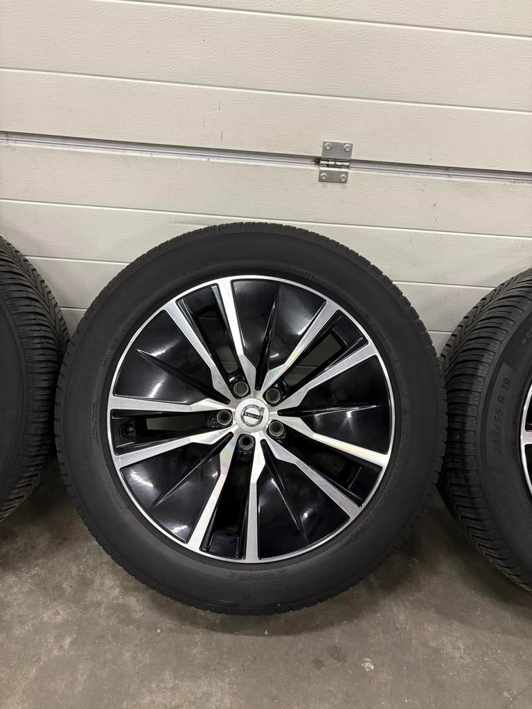 Volvo XC90 19 inch wielset Allseason Michelin, Gebruikt, Banden en Velgen, 235 mm, Personenwagen