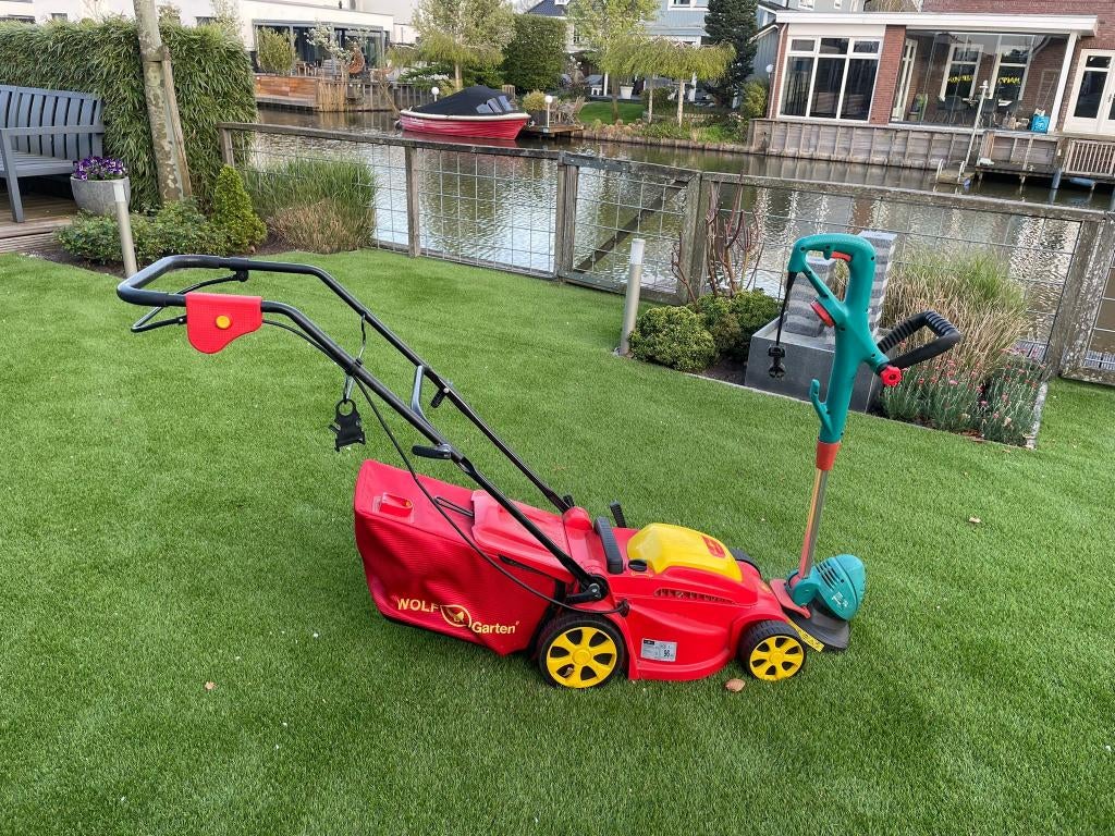 Grasmaaier & kantjes trimmer samen 60€, Ophalen, Cirkelmaaier, Gebruikt, Elektrische grasmaaier