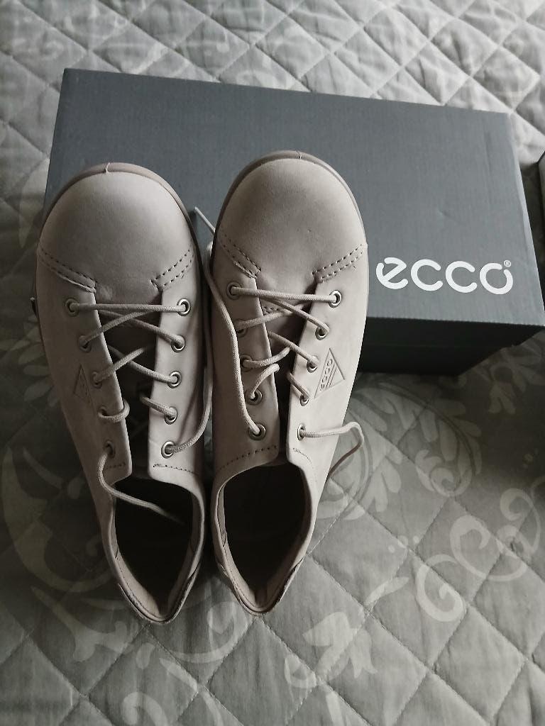 TE KOOP; ECCO DAMES SCHOENEN MAAT 38 GRIJS, Ophalen, Ecco, Schoenen met lage hakken, Nieuw