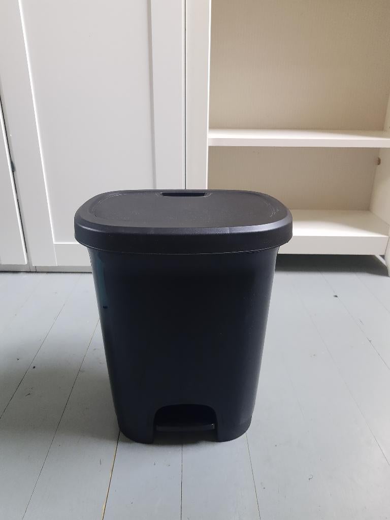 Zwarte prullenbak, Ophalen, Met pedaal, Nieuw, Metaal