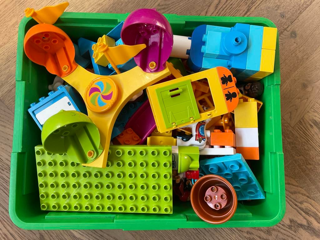 Duplo kermis 10840, Kinderen en Baby's, Speelgoed | Duplo en Lego, Gebruikt, Ophalen of Verzenden, Duplo, Complete set