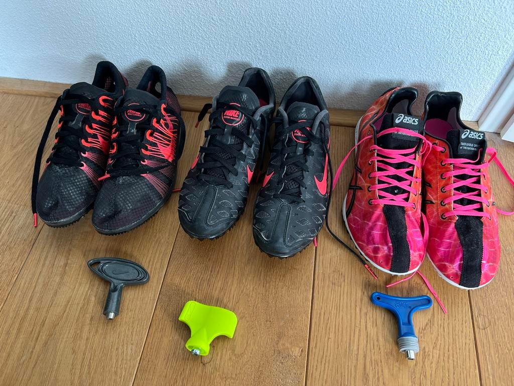 3 paar spikes Nike en Asics maat 40-40,5, Sport en Fitness, Loopsport en Atletiek, Nike, Ophalen of Verzenden, Zo goed als nieuw