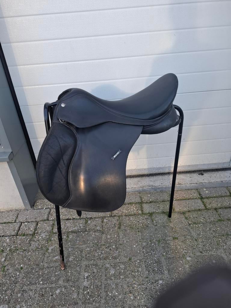 Wintec 500 vzh 18, Dieren en Toebehoren, Paarden en Pony's | Zadels, Dressuur, Ophalen of Verzenden, Zo goed als nieuw