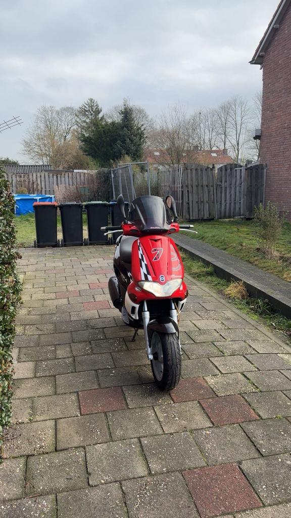 Gilera runner a1 172cc DD DG lucky 7, Fietsen en Brommers, Scooters | Piaggio, Zo goed als nieuw, Overige modellen, Tweetakt, Ophalen