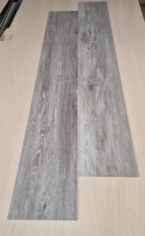 Restpartij 47 m2- Plak PVC Designvloer Classic 28, Ophalen, Prosol GMBH, Nieuw, Info@prosol-farben.de