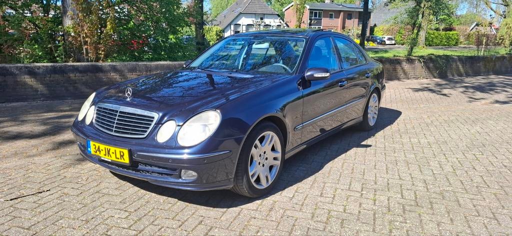 Mercedes-Benz E-Klasse 6 cilinder automaat | Schuif/kantdak, Automaat, Achterwielaandrijving, 2597 cc, Particulier
