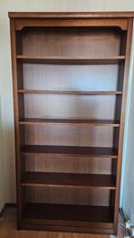 Boekenkast van fineer, Ophalen