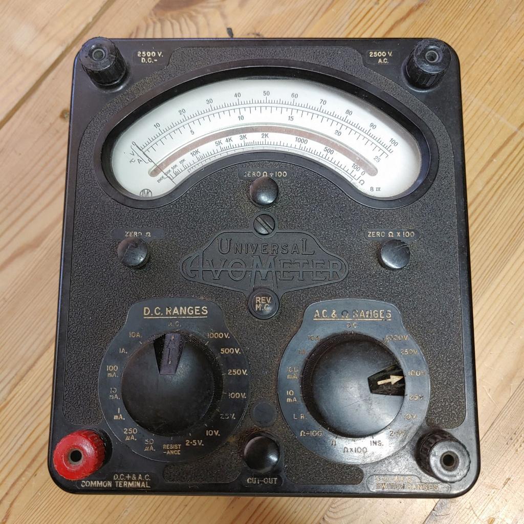 Universele Avometer model 8 mark IV Dover, Doe-het-zelf en Verbouw, Meetapparatuur, Gebruikt, Elektriciteit, Ophalen of Verzenden