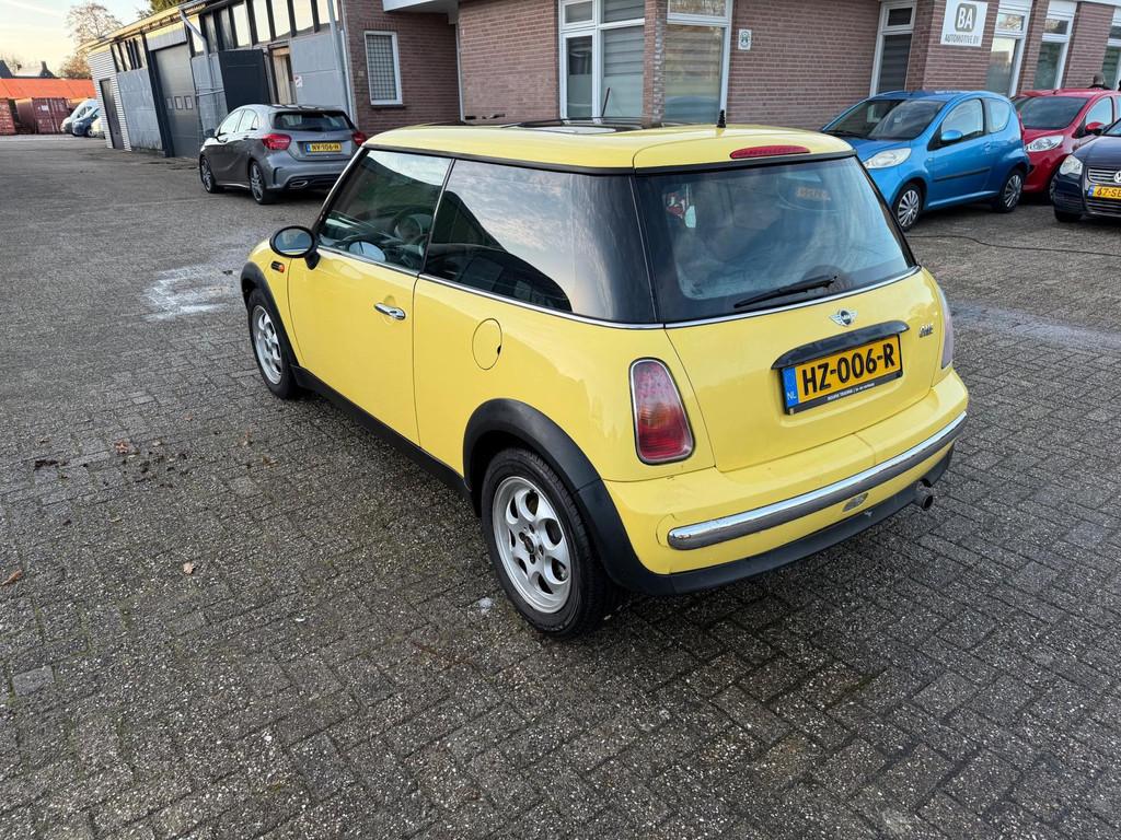 Mini Mini 1.6 One | Panorama dak | Airco | Stoelverwarming |, Auto's, Mini, Voorwielaandrijving, 15 km/l, Gebruikt, 4 stoelen