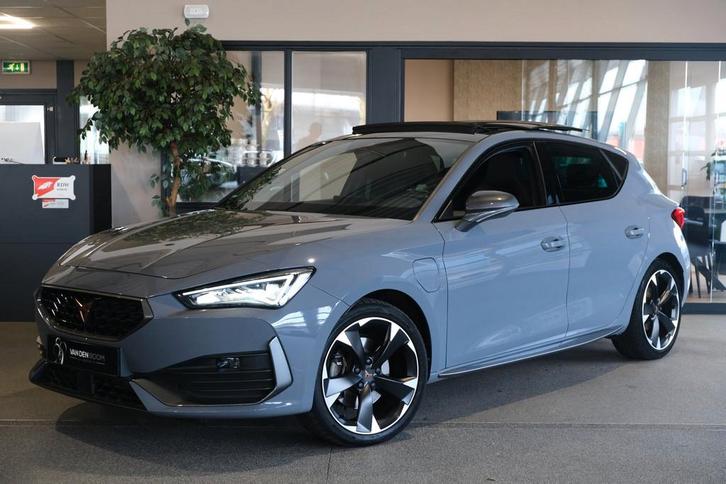 CUPRA Leon 1.4 e-Hybrid 204PK Pano Vol Leder Led Navi Virtua, Auto's, Cupra, Bedrijf, Te koop, Leon, ABS, Adaptive Cruise Control