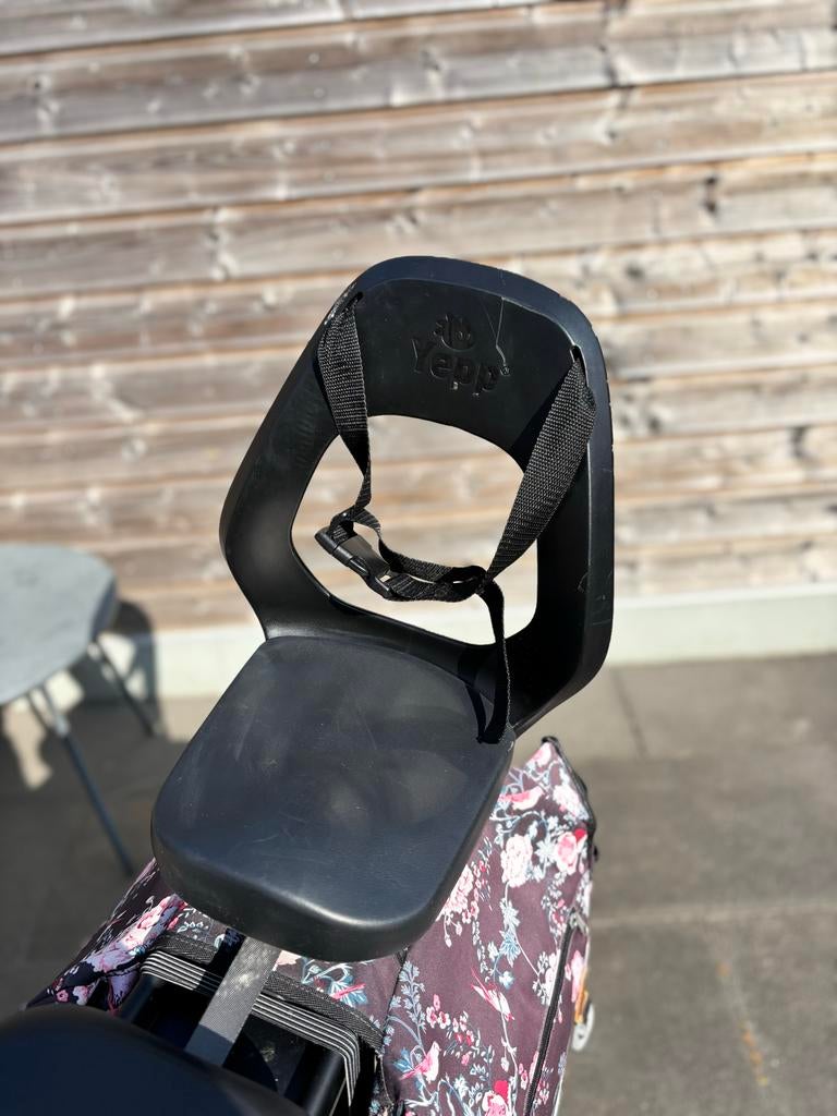 Yepp Junior fietsstoeltje achter, Ophalen, Gebruikt, 22 t/m 36 kg, Achterzitje