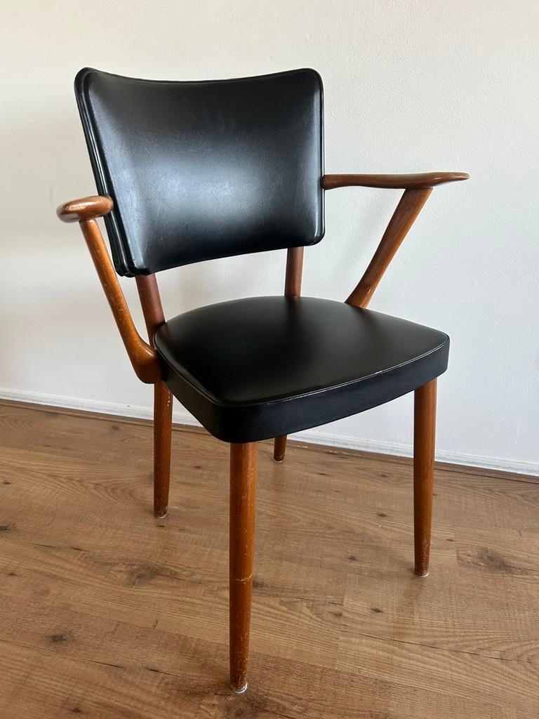 VINTAGE mid century black skai arm chair teak, Ophalen, Gebruikt, Mid century, Zwart