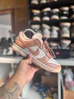 Nike Dunk Low Rose Whisper 39, Ophalen of Verzenden, Zo goed als nieuw, Roze, Sneakers of Gympen