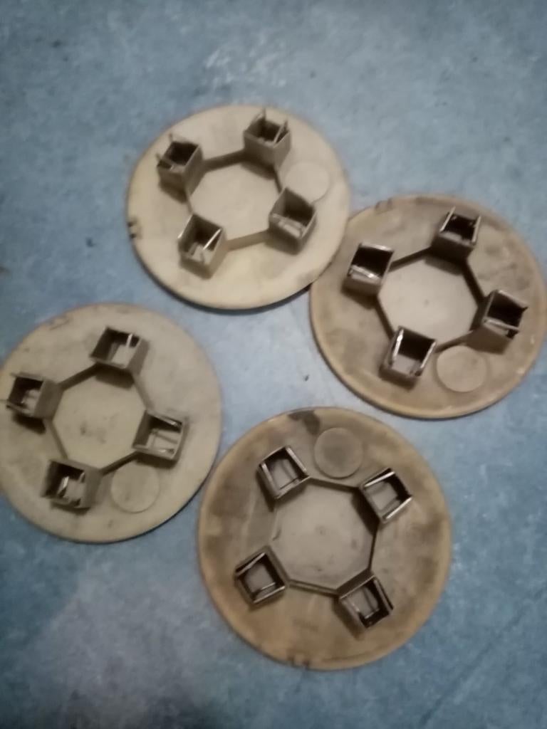 Wieldoppen VW golf, Auto diversen, Wieldoppen, Ophalen of Verzenden, Gebruikt