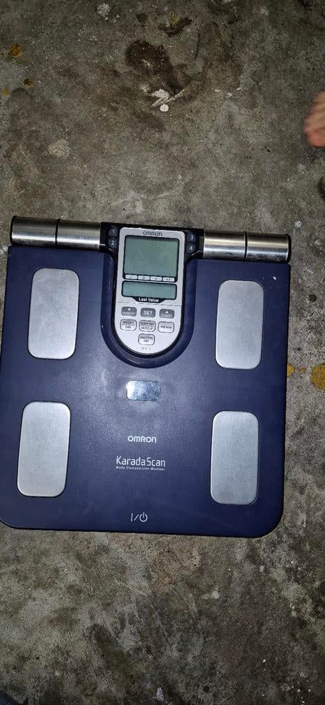 Omron BF511 Personenweegschaal met Lichaamsanalyse, Witgoed en Apparatuur, Weegschalen, Gebruikt, 1 tot 500 gram, 100 kg of meer