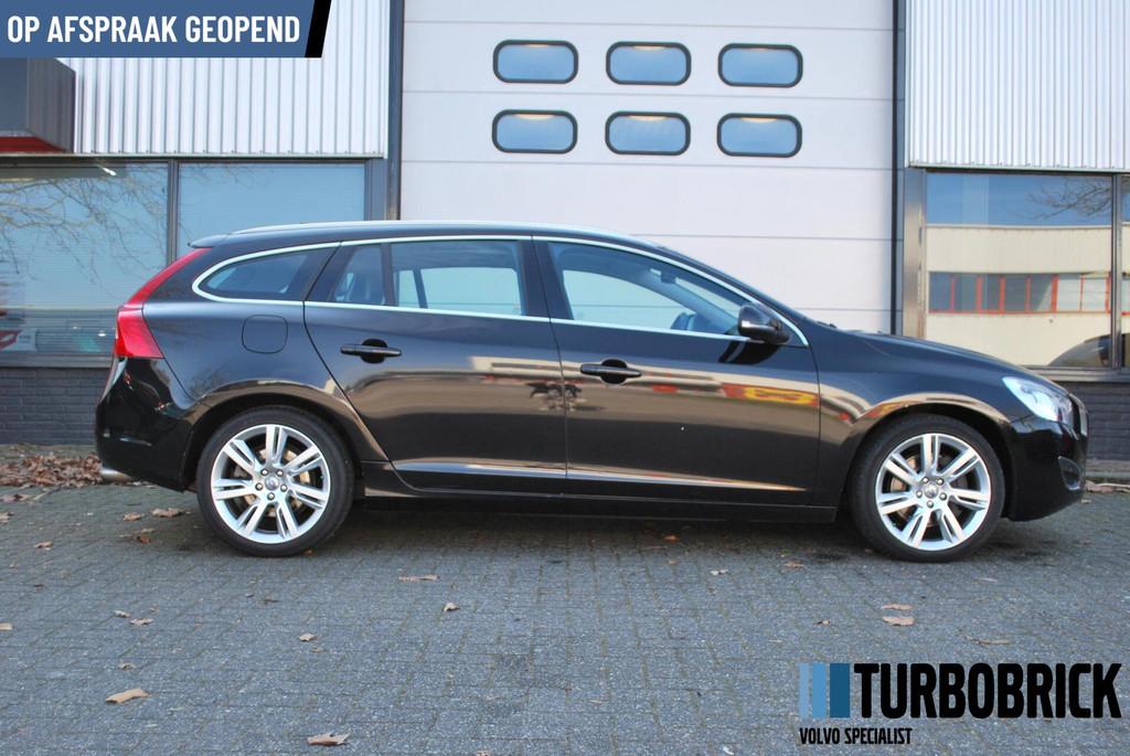 Volvo V60 2.0 T5 Summum |Leder|PDC|NAVI|Trekhaak|Cruise|Youn, Auto's, Voorwielaandrijving, Euro 5, Zwart, 4 cilinders
