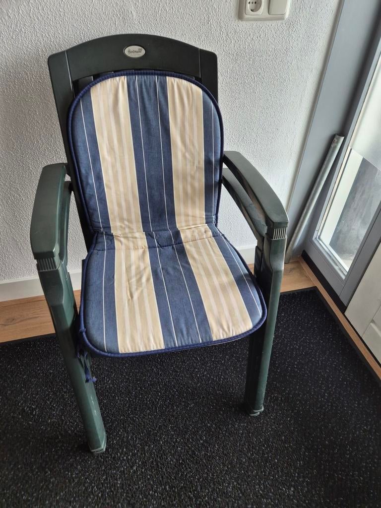 Te koop 2 kunstof tuinstoelen met kussens van Hartman., Tuin en Terras, Tuinstoelen, Ophalen, Zo goed als nieuw