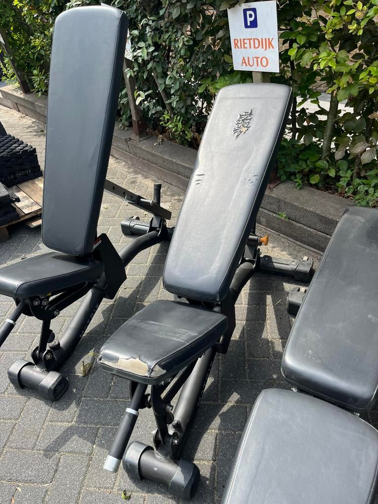 Matrix a85 multi adjustable bench, Sport en Fitness, Fitnessmaterialen, Ophalen, Adjustable bench, Gebruikt, Matrix