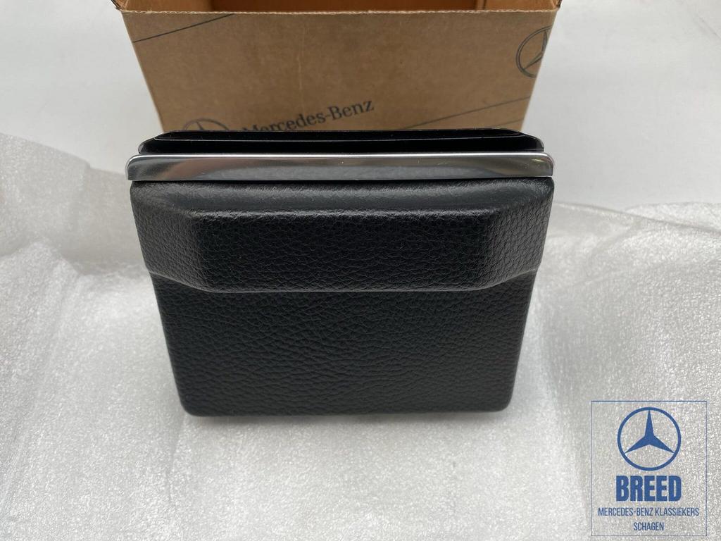 NOS asbak zwart voor Mercedes-Benz W114 W115 /8 met airco, Auto-onderdelen, -, Nieuw, Ophalen of Verzenden, -