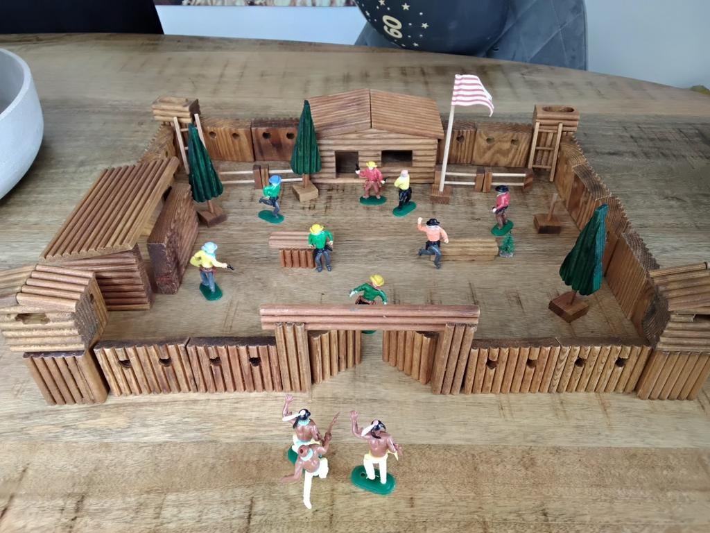 Vintage houten Fort Texas met cowboys en indianen, Verzamelen, Ophalen of Verzenden, Gebruikt