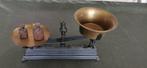 Antieke keukenweegschaal met gewichten, Ophalen of Verzenden