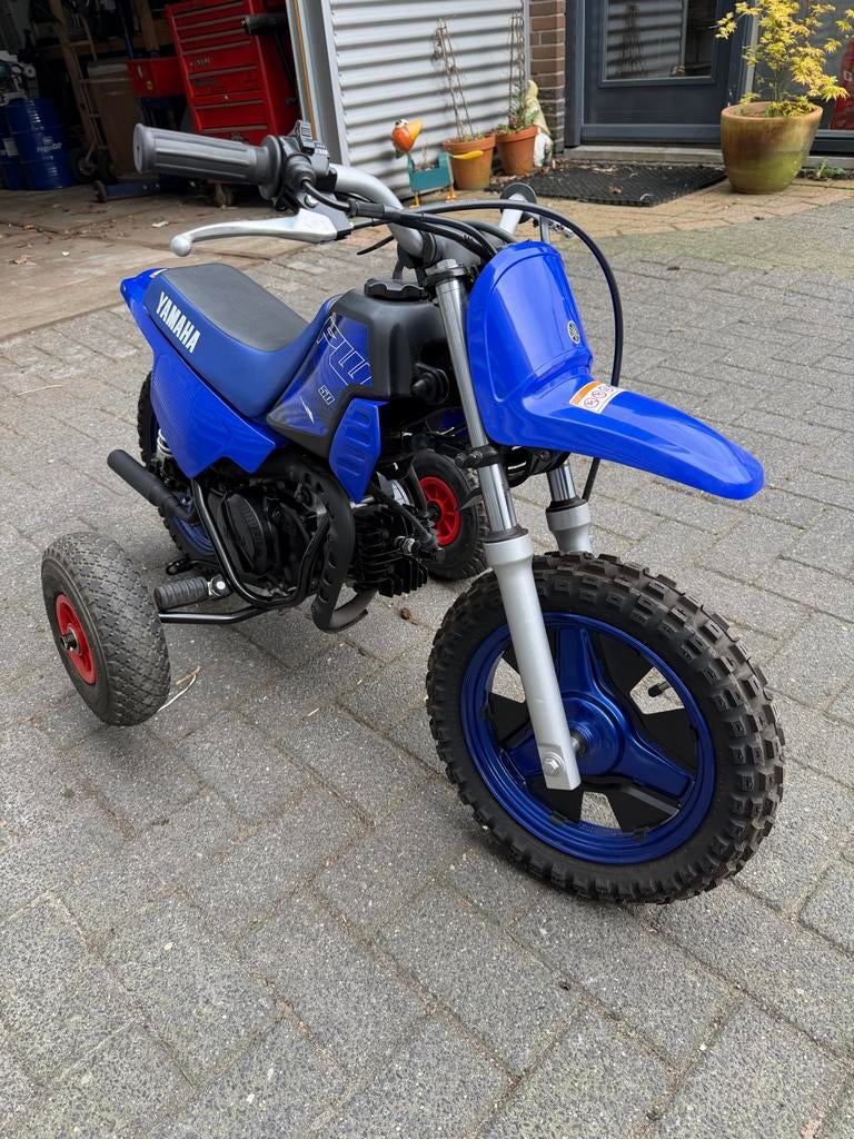 Yamaha PW50 - Zo goed als nieuw, met zijwieltjes!, Motoren, Motoren | Yamaha, Particulier, Crossmotor, 11 kW of minder, 1 cilinder
