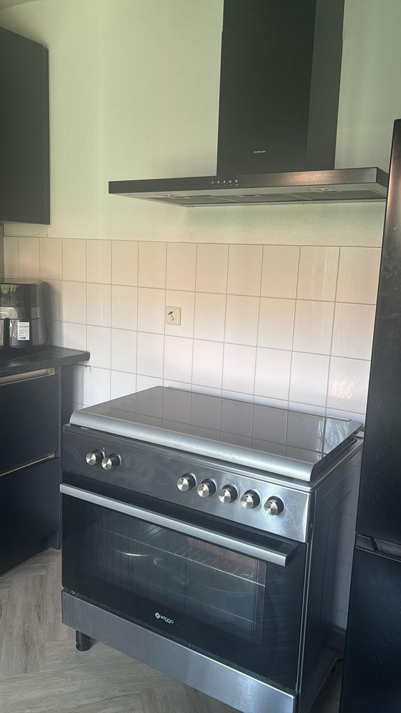 5 pits Gasfornuis  met afzuigkap, Zo goed als nieuw, Inbouw, Inductie, 85 tot 90 cm