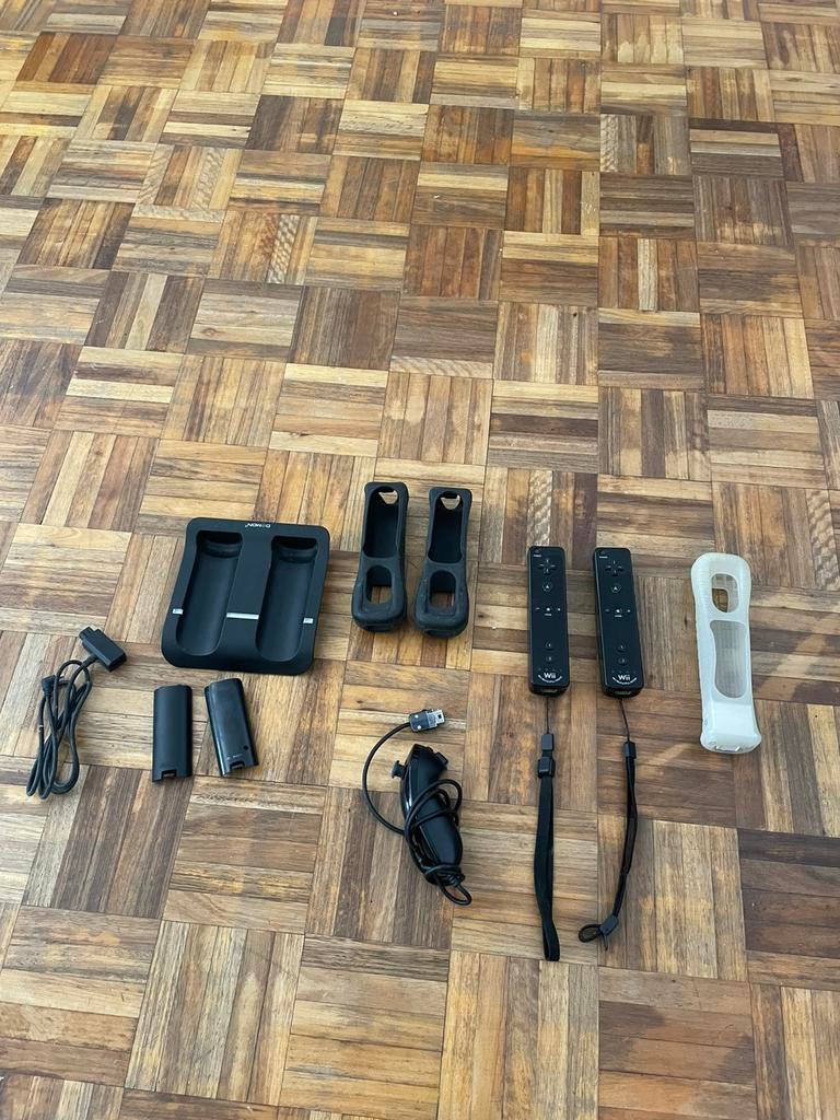Nintendo Wii controllers zie ad voor prijse, Overige genres, Ophalen of Verzenden, Zo goed als nieuw, 3 spelers of meer