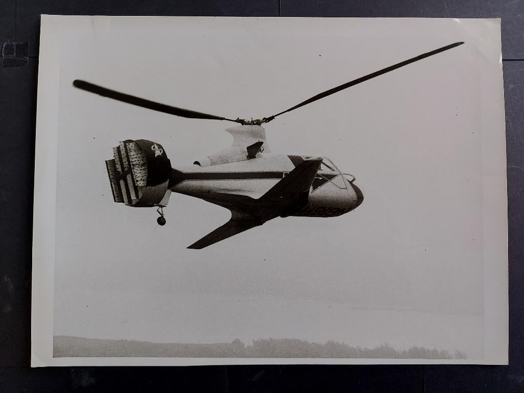 Foto van een Piasecki 16-H (F830), Ophalen of Verzenden, Gebruikt, Kaart, Foto of Prent