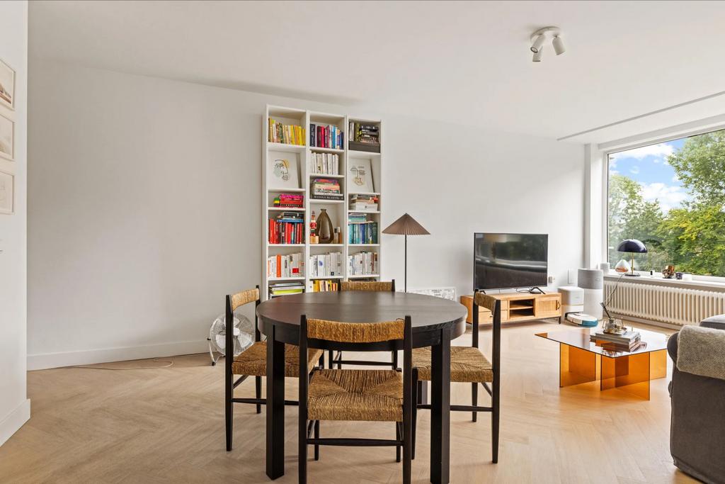 IKEA Ronde Eettafel Donkerbruin Hout - 115cm, uitrekbaar, Huis en Inrichting, Tafels | Eettafels, Ophalen, 100 tot 150 cm, Rond