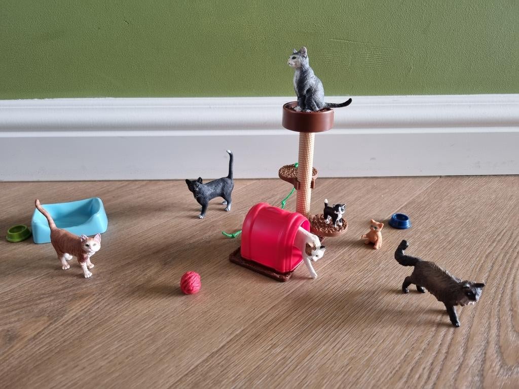 Schleich set van 7 poezen met accessoires, Ophalen of Verzenden, Zo goed als nieuw