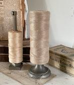 Brocante oude standaard met klos touw, Ophalen of Verzenden