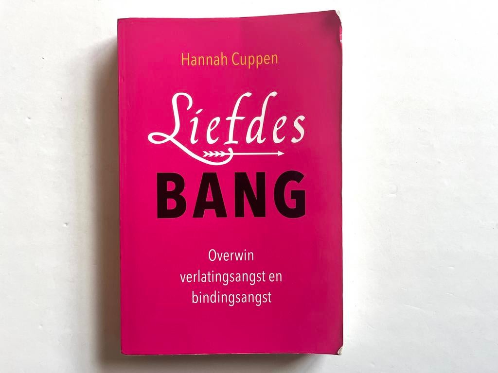 Liefdesbang - Hannah Cuppen, Boeken, Ophalen of Verzenden, Gelezen, Nederland