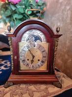 Antieke Tafelklok met Maanfase en Romeinse Cijfers, Ophalen of Verzenden