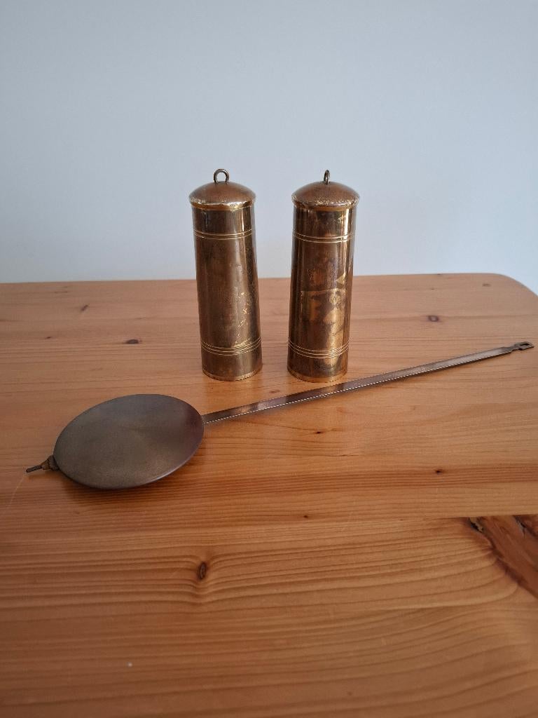 Klok gewichten en klepel aangeboden., Huis en Inrichting, Ophalen of Verzenden, Analoog, Wandklok