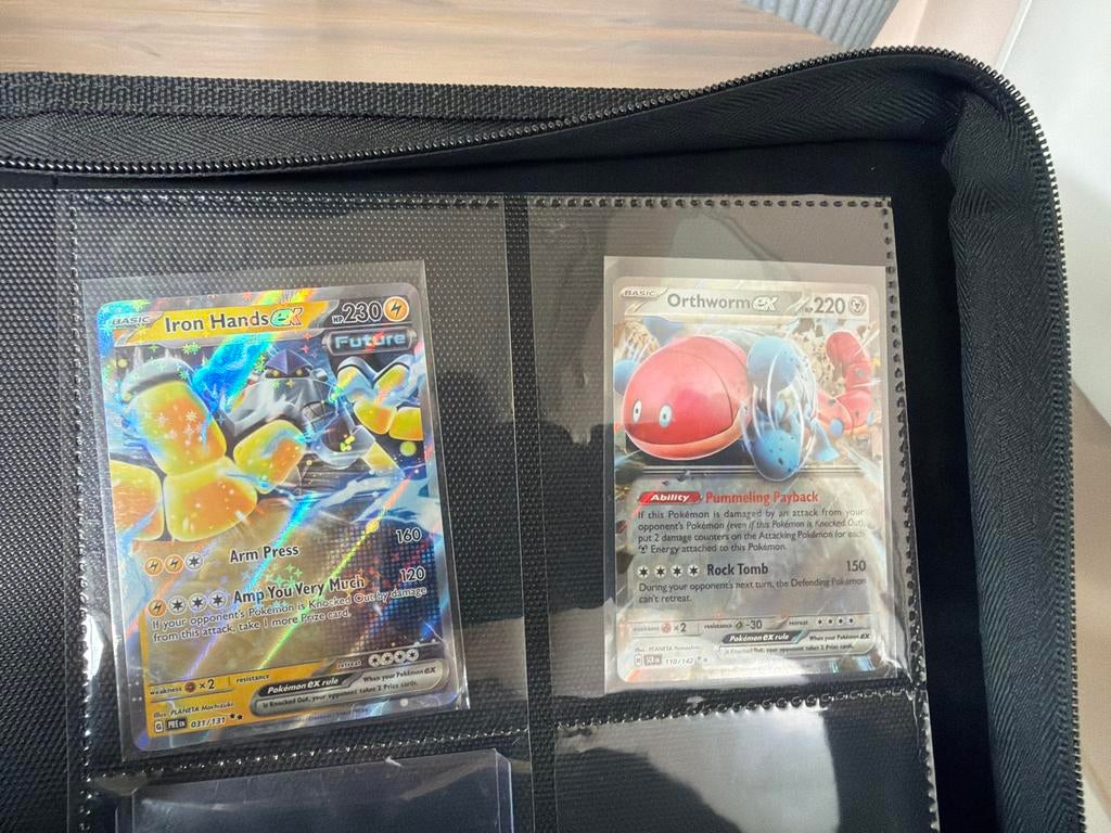 Pokémon TCG: Iron Hands ex & Orthworm ex kaarten, Ophalen of Verzenden, Zo goed als nieuw, Meerdere kaarten, Foil