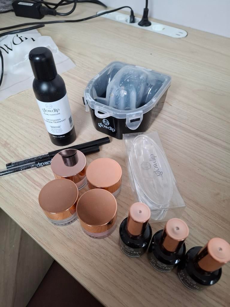 Glowdip nagelset met 4 kleuren, Sieraden, Tassen en Uiterlijk, Uiterlijk | Cosmetica en Make-up, Ophalen of Verzenden, Overige kleuren