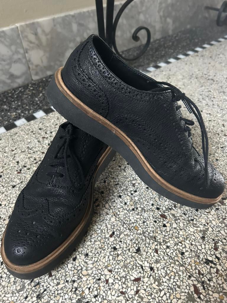 Nieuwe leren Clarks, Kleding | Dames, Schoenen, Ophalen of Verzenden, Zo goed als nieuw, Zwart