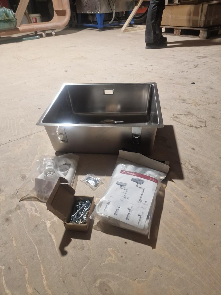 Rvs wasbak met alle anderdelen, Ophalen of Verzenden, Nieuw, Overige kleuren