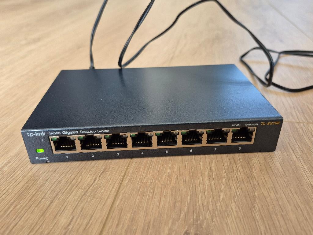 TP-link  TL-SG108   8 poorten, Ophalen of Verzenden, Zo goed als nieuw