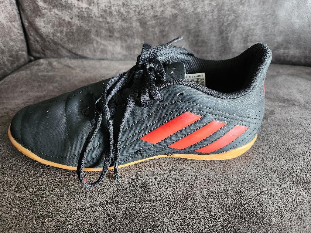 Adidas schoenen, Adidas, Schoenen, Ophalen of Verzenden, Zo goed als nieuw