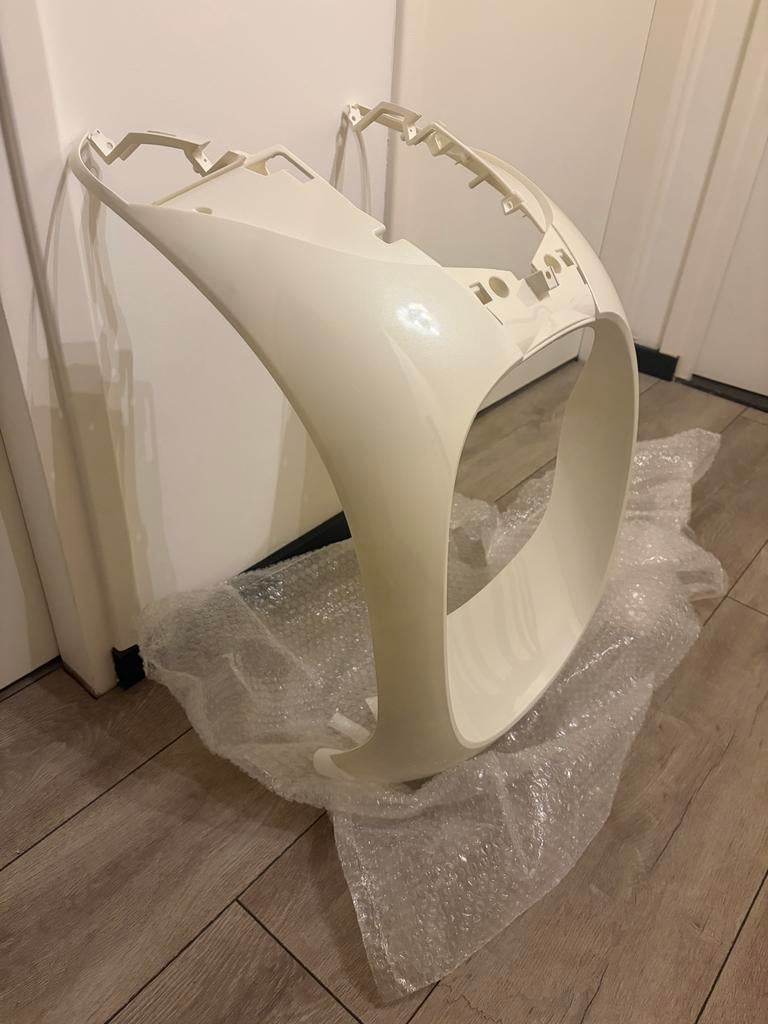 Sym Mio Voorkap Kappen Wit Crème Metallic, Ophalen of Verzenden, Nieuw, Kap, SYM