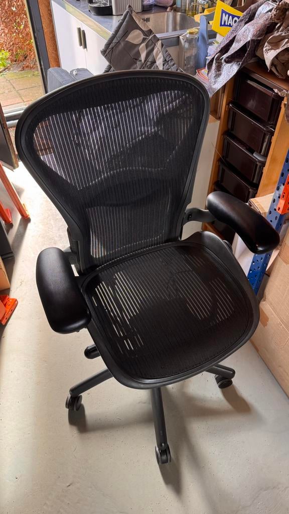 Herman Miller Aeron Classic Maat B, bezorging mogelijk, Huis en Inrichting, Bureaustoelen, Ophalen, Ergonomisch, Zo goed als nieuw