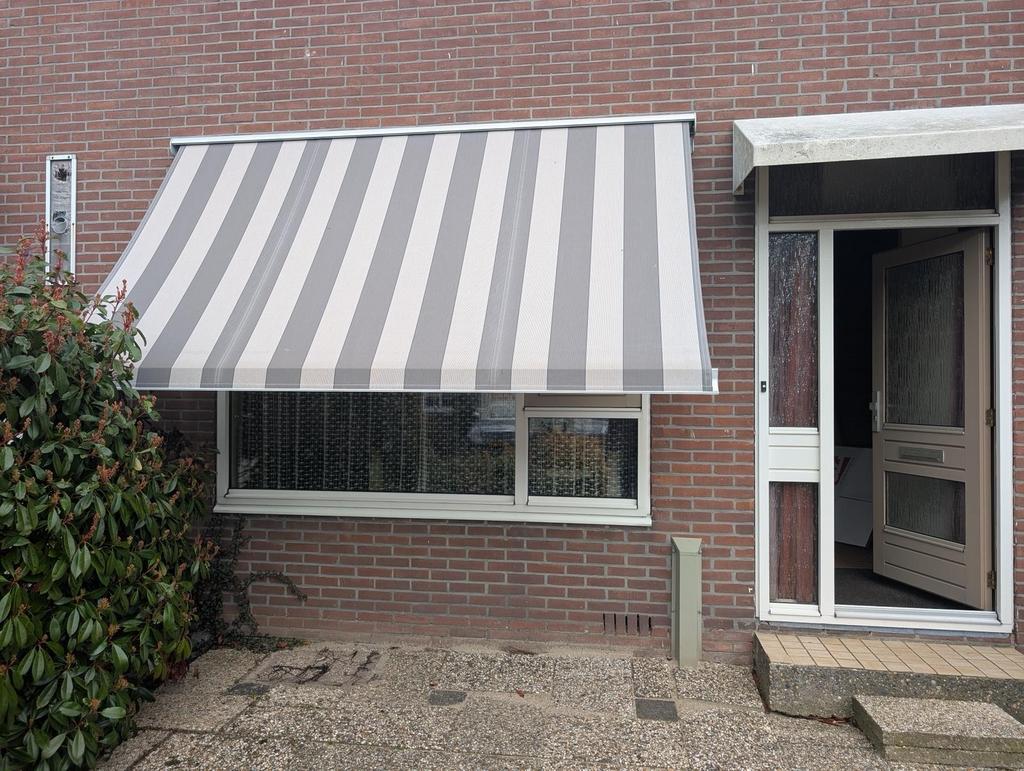 Uitvalscherm 340x115cm elektrisch bediend, Ophalen, Gebruikt, Elektrisch, 250 cm tot 450 cm