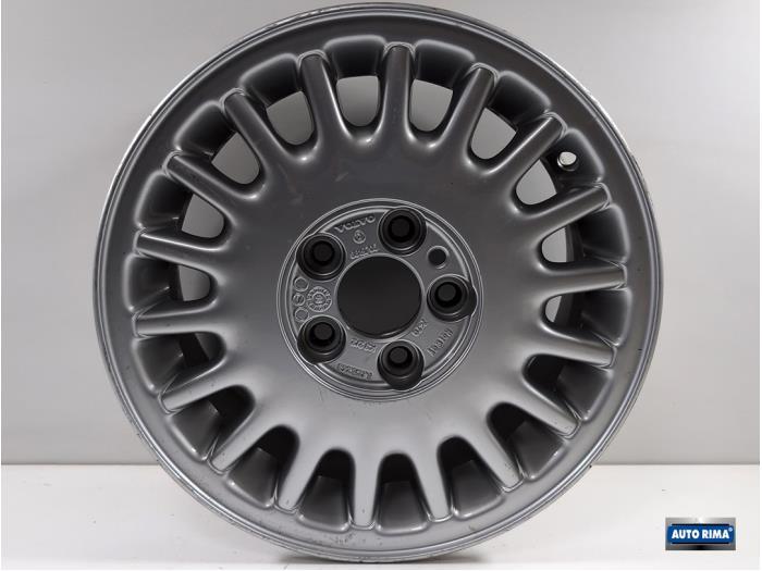 Velg van een Volvo 9-Serie, Auto-onderdelen, Banden en Velgen, Gebruikt, Velg(en), -, -