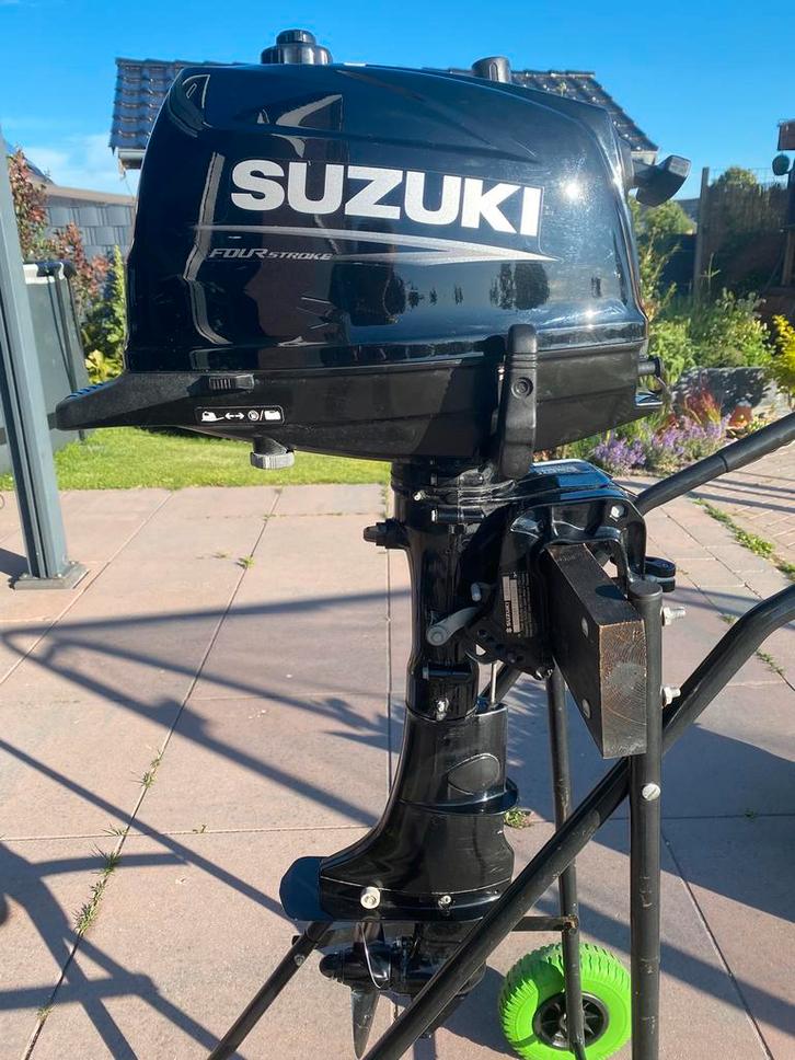 5 pk Suzuki buitenboordmotor met toebehoren, Watersport en Boten, Buiten- en Binnenboordmotoren, Benzine, 5 tot 10 pk, Ophalen