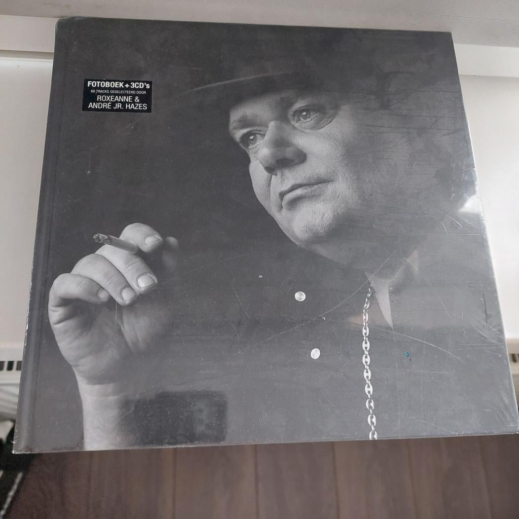 Fotoboek en 3 cd's van Andre Hazes, Ophalen of Verzenden, Nieuw in verpakking, Levenslied of Smartlap