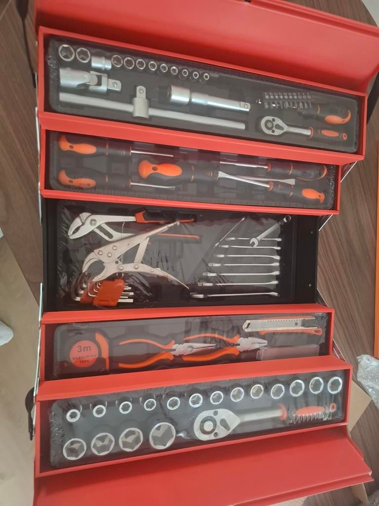 Gevulde stalen gereedschapskoffer 85-delig, Doe-het-zelf en Verbouw, Kratten en Dozen, Ophalen of Verzenden