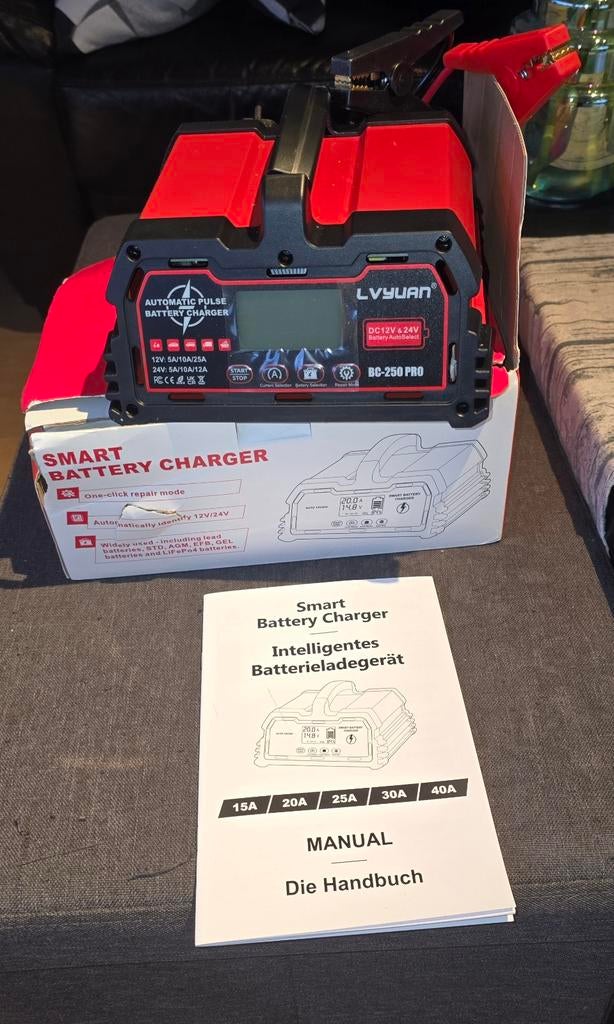 LVYUAN BC-250 PRO Smart Acculader 12V/24V 25A Nieuw, Auto-onderdelen, Accu's en Toebehoren, Ophalen, Nieuw, Smart