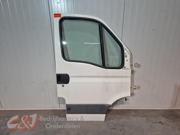 Portier 2Deurs rechts van een Iveco Daily, Auto-onderdelen, Gebruikt, -, -, Ophalen of Verzenden